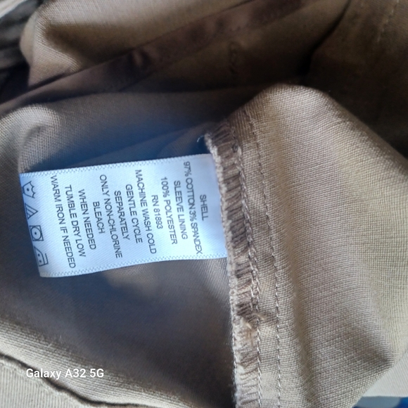 Liz Claiborne Women Size 4 Beige Blazer - Picture 12 of 13